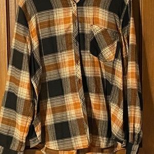 Maurices 1X plaid flannel shirt